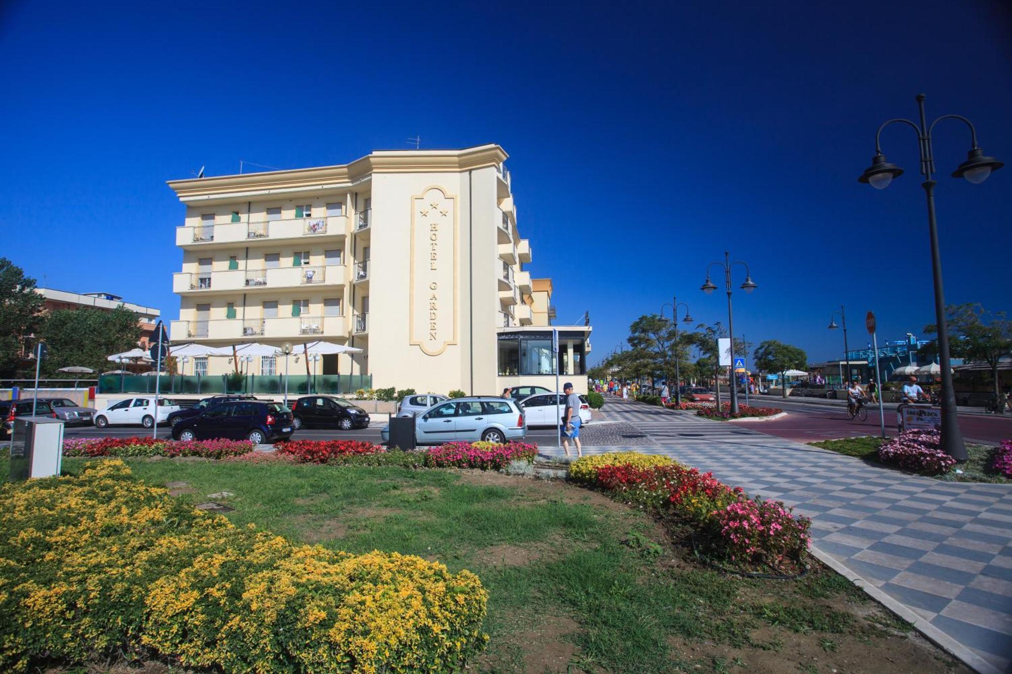 Hotel Garden Cesenatico Exterior foto